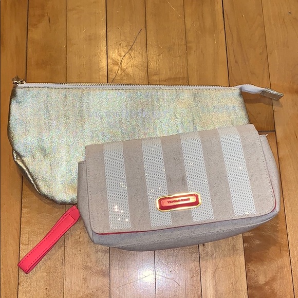 2 Victoria Secret Bags - Picture 3 of 7